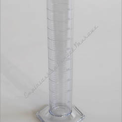 Cylinder miarowy plastikowy 250 ml